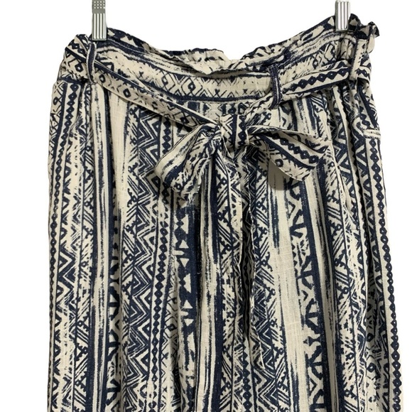 Cali1850 Los Angeles Linen‎ blend blue and white pant. Size M - Picture 4 of 10